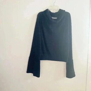 Free People flared sleeve‎ turtleneck sweater medium